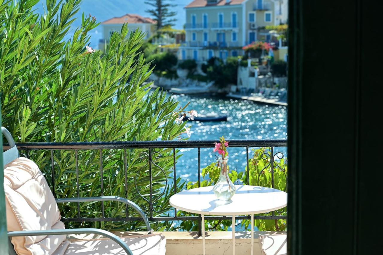 Villa Ireni Waterfont ฟิสคาร์โด ภายนอก รูปภาพ